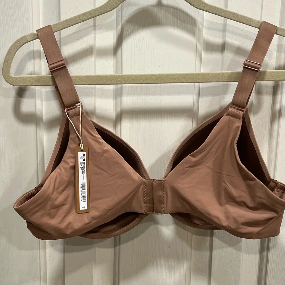 SKIMS Smoothing Intimates Bra 40C NWT - Picture 2 of 3